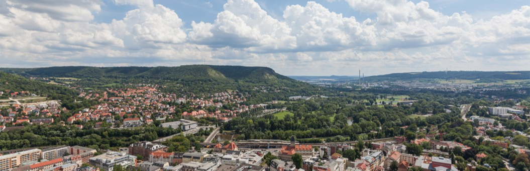 Blick vom Jentower über die Innenstadt und ins Saaletal, © Stadt Jena / Foto: Daniel Hering